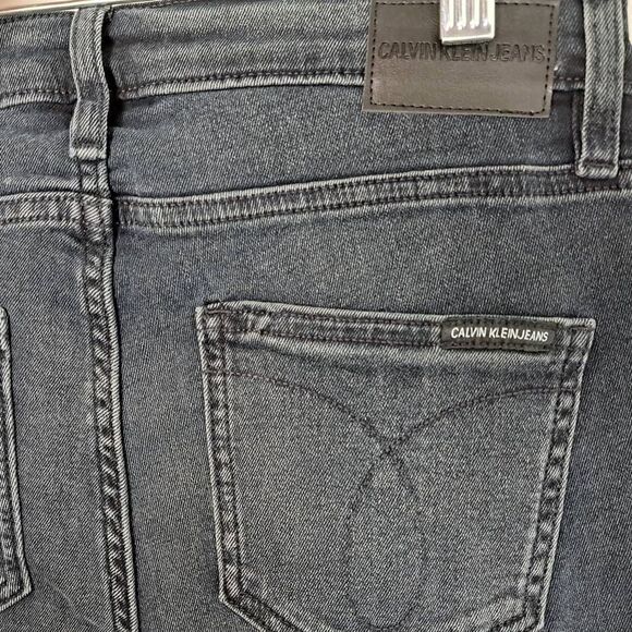 Calvin Klein High Rise Skinny Jeans size 30 - Picture 6 of 8